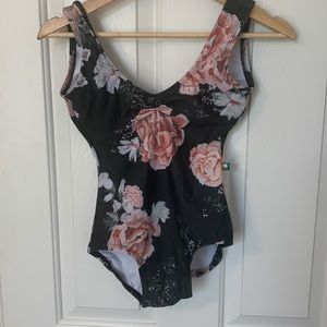 LUCKY LEO LEOTARD